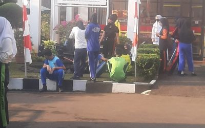 Aktivitas Kerja Bakti – Warga SMKN 8 Jakarta