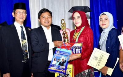 UNM Berikan Beasiswa Bagi Siswa Berprestasi di SMKN 8 Jakarta